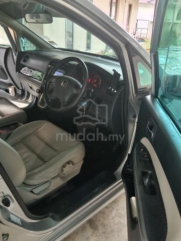 2004 Honda STREAM 2.0 IV RN3854PL FACELIFT (A) - 5