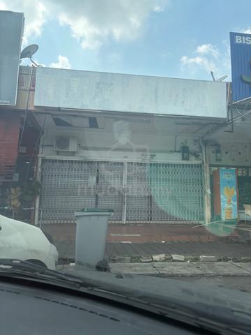 Single Storey Shop Lot for rent 1