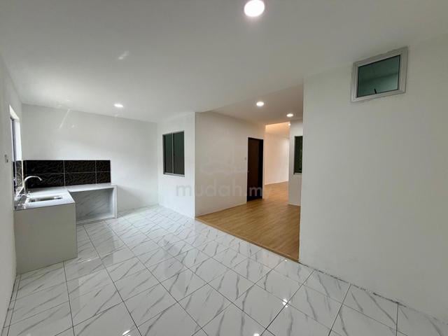 Ready Move In! Teres Setingkat Taman Keladi Freehold Non Bumi 1