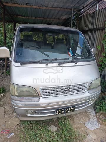 2003 Toyota HIACE 2.4 (M) - 1