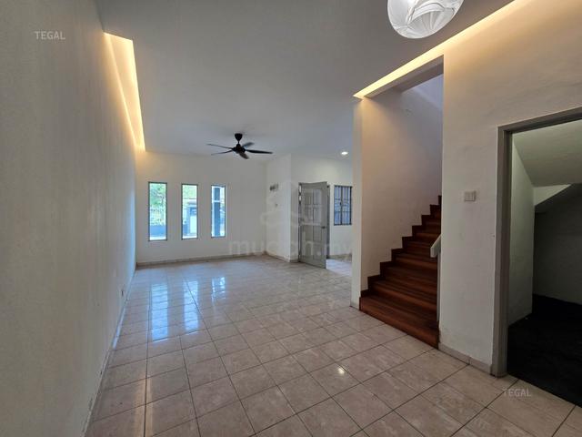 Renovated Extended 20x75 Bandar Puteri Klang 2 Storey Gated Guarded 1