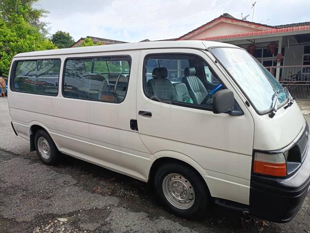 1996 Toyota HIACE 2.0 LH112 (M) - 4