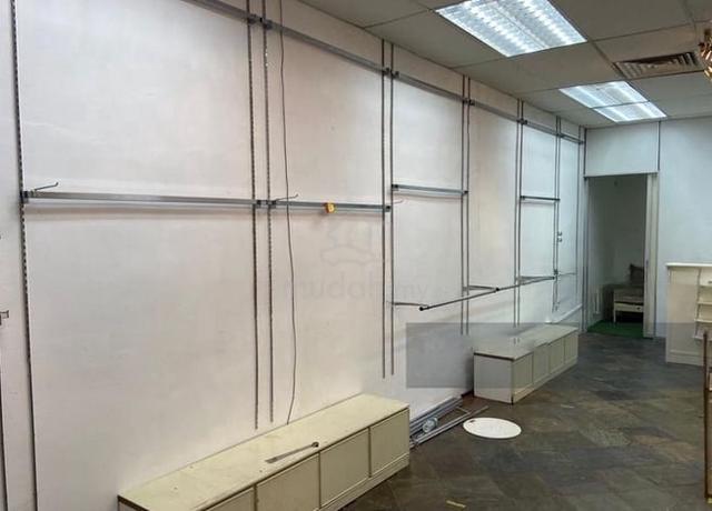 Bukit jambul kompleks 3rd floor shoplot 450sf rare nice for rent 2