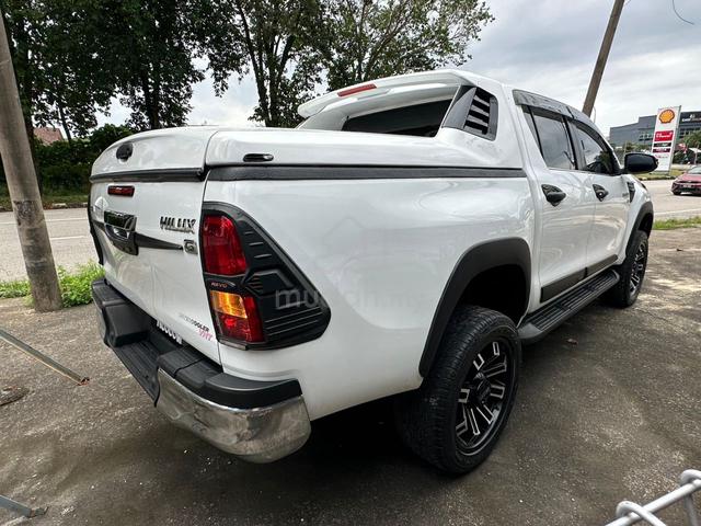 2016 Toyota HILUX 2.8G VNT (A) REVO Full Spec - 3