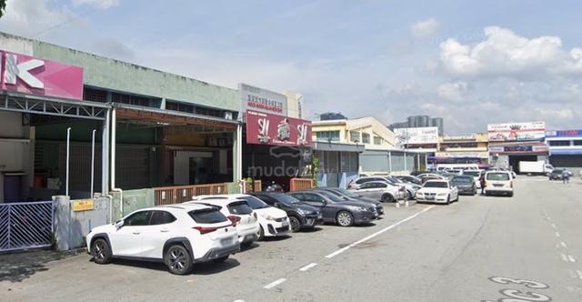 1.5 Storey Terrace Factory @ Taman Sri Batu Caves, Batu Caves 1