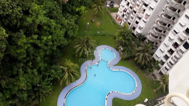 Vista Condominium 1