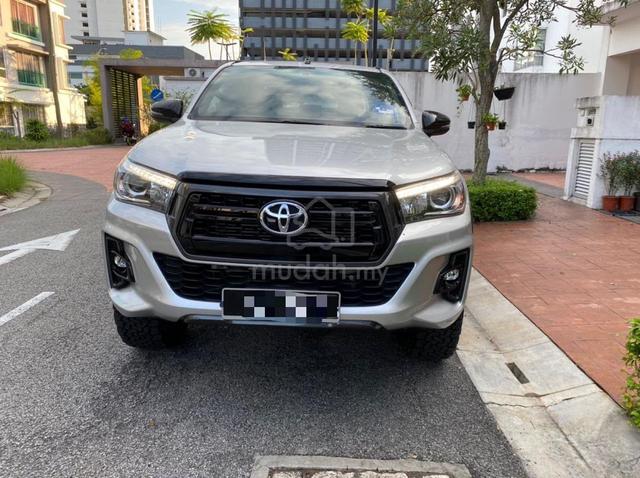 2020 Toyota HILUX 2.8 BLACK EDITION (A) - 3