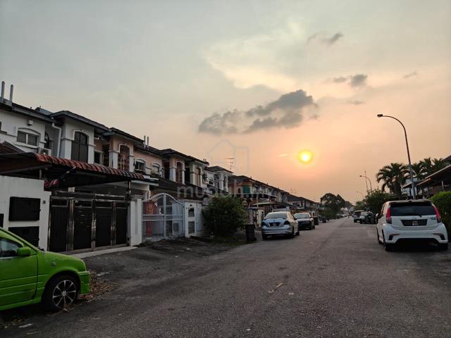 Bukit Indah Jalan Indah 1/x 1