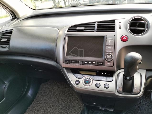 2014 Honda STREAM 2.0 (A) JAPAN SPEC PEARL WHITE - 4