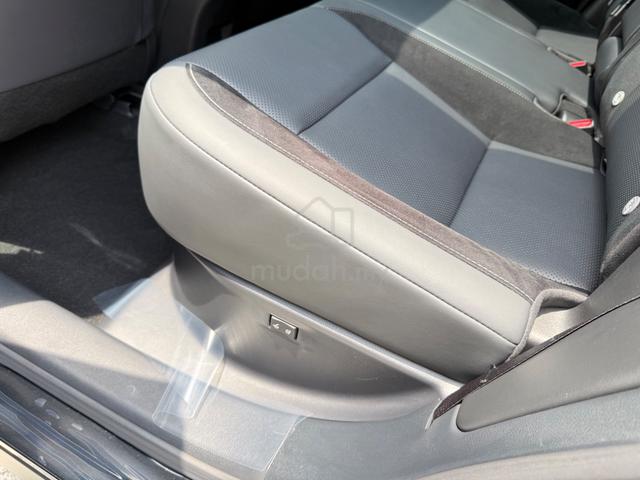 2024 Lexus RX350 2.4 F SPORT,black leather,2nd row - 4