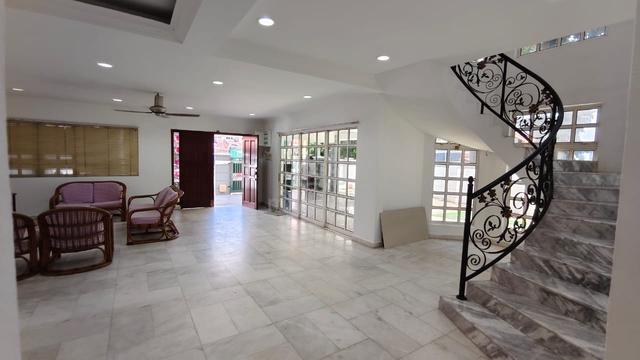 Bandar Puchong Jaya|Freshly Painted|Corner House|4R3B4C 1
