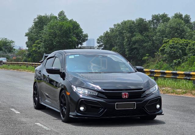 2018 Honda CIVIC 1.5 HATCHBACK HONDA SENSING FK7 - 1
