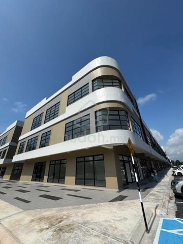 Horizon Square 3 storey Corner commercial Shop lot For Rent 1