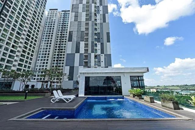 D'Summit Residences 1