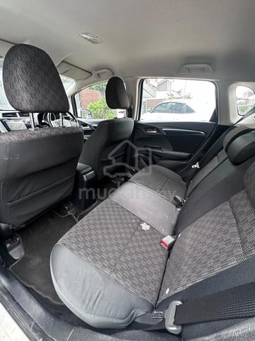 DIRECT OWNER 2015 Honda JAZZ 1.5 V MY2014 (A) - 3