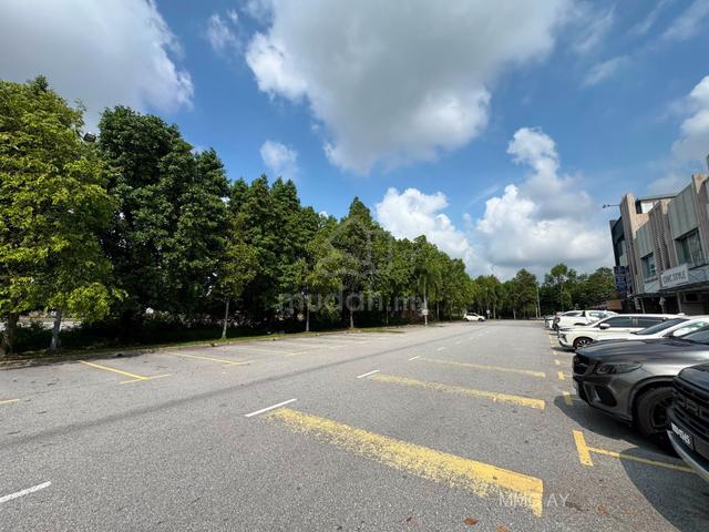 Bandar Bukit Raja @ Second Floor End Lot BRAND NEW 32*80 1