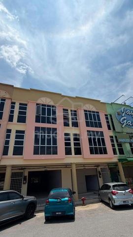 Commersial Property Rental in Tanah Merah 1