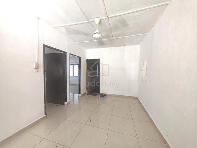 Tampoi @ Taman Dahlia Single Storey Low Cost Good condition 1