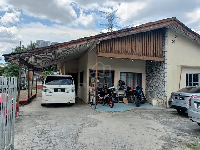 Bungalow in Good Location 1