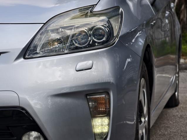 2013 Toyota PRIUS 1.8 LUXURY ENHANCED F/L R.CMR C - 4