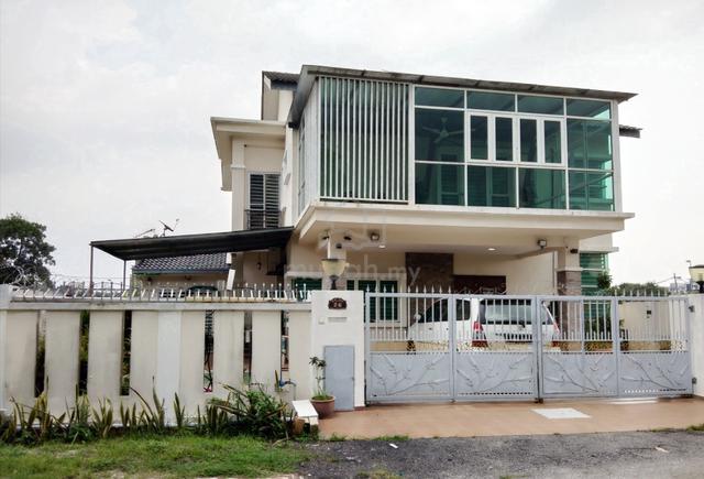 Puchong Prima 4000sf Bungalow For Sale with CF 1
