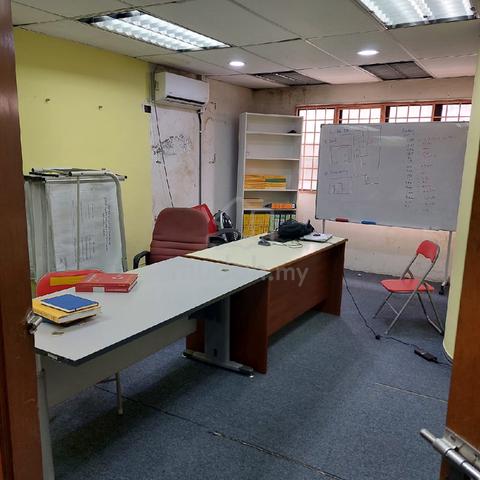 Ruang Pejabat kaki persegi di tingkat 2 , Taman Sri Batu Caves 1