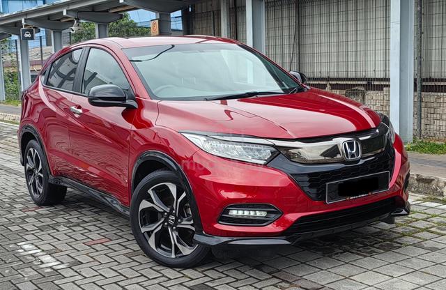Honda HRV 1.8 RS LEATHER SEAT P/START REVERSE CAM - 2