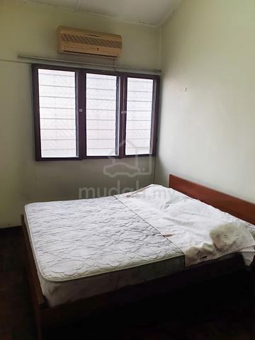 Middle Room at Taman Bukit Kajang Baru, Kajang 1