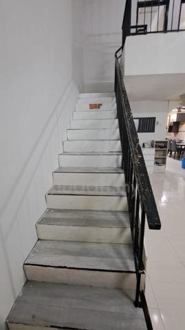 Rumah Teres Bandar Indahpura Kulai Johor Renovated Full Loan 5