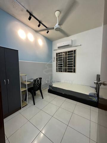 Indah Alam Condo, Seksyen 22, Shah Alam, Single Room, Nice Condition 1