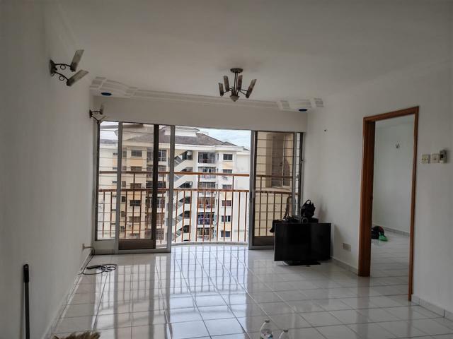 Taman Kristal 1