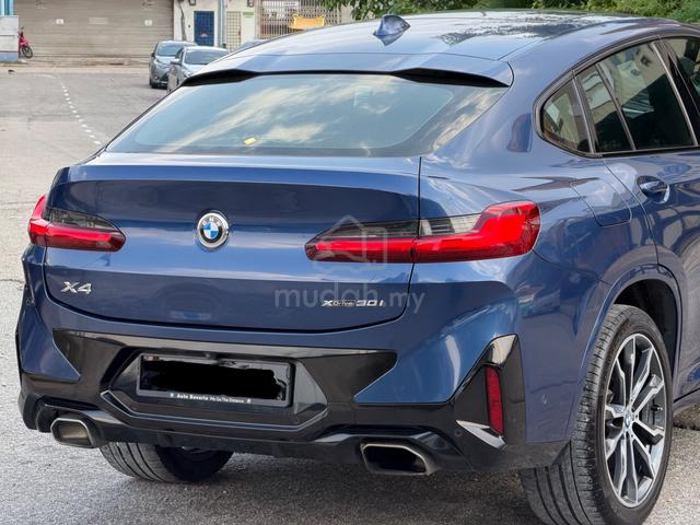 2022 Bmw X4 xDRIVE30i 2.0 LCI Under BMW Warranty - 2