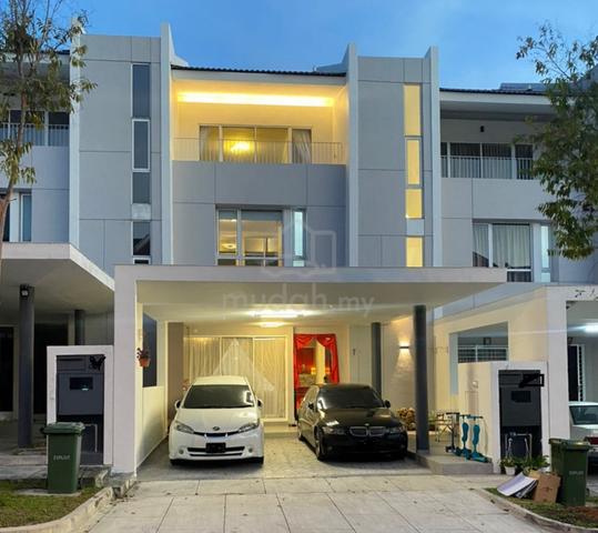 FREEHOLD 3 Storey Terrace, Camelia, Rawang, nx Anggun City Mall, PLUS 1