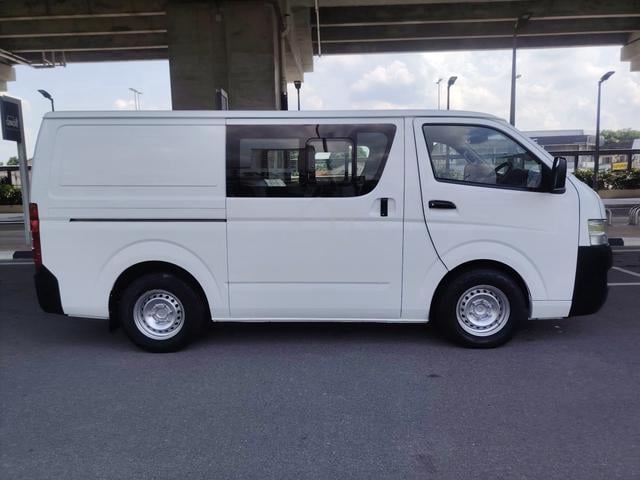 2021 Foton VIEW Petrol C2 2.0 (M) Semi Panel Van - 4