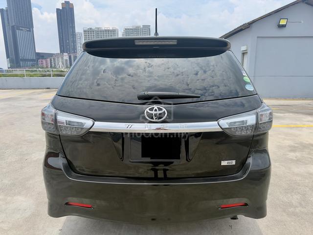 Toyota WISH 1.8 S (A) - 5