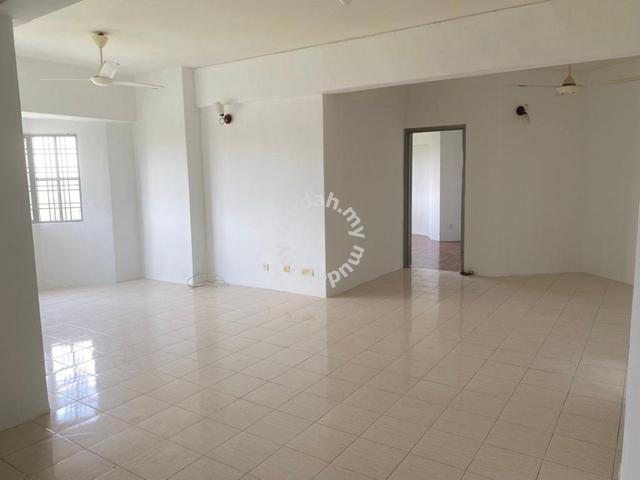Regency Condominium 1