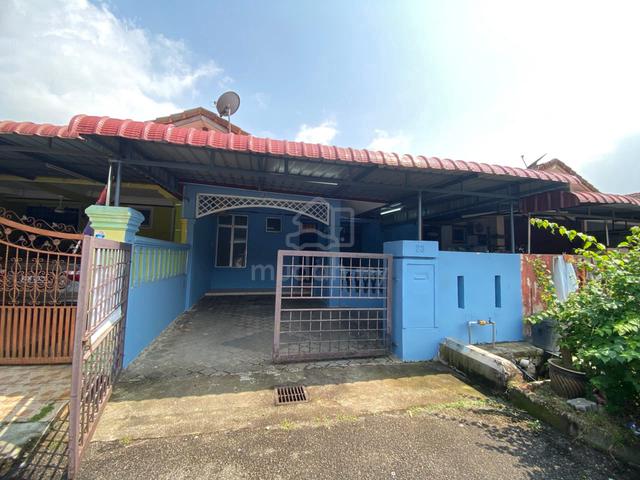 Taman Pasir Putih Selasih (Non Bumi) Single Storey Terrace Renovated 1
