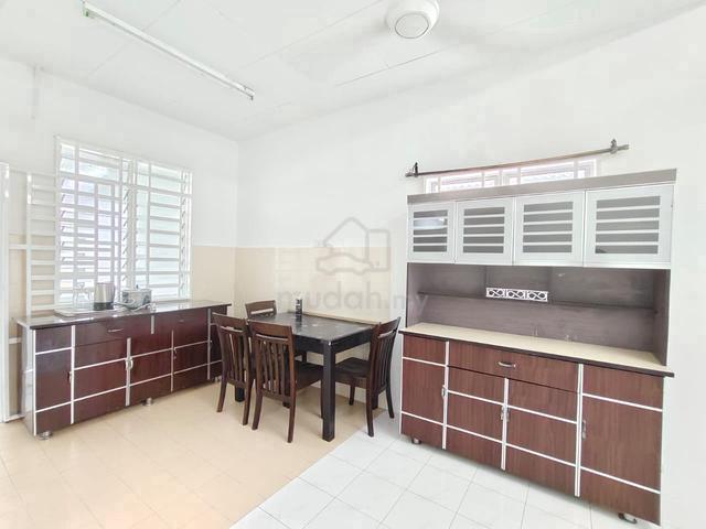 Rumah Endlot Di BPJ (Ada Furnish & Baru Cat) 1