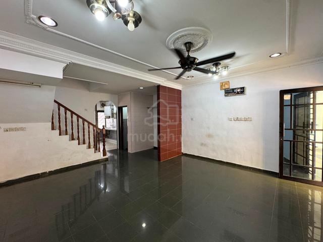 Taman Klang Utama 2 Storey Terrace House For Rent 1