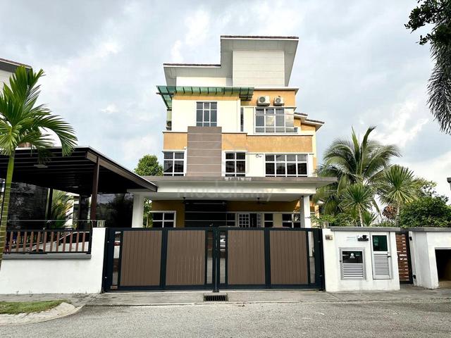 FULLY RENOVATED 3 Storey Bungalow Avenue 4 Bandar Tun Hussein Onn 1