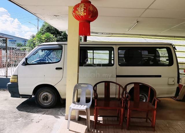1995 Toyota HIACE 2.8 (M) - 1