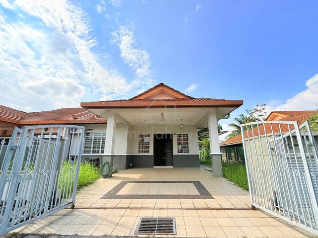 BESAR 3600SQFT RENO FREEHOLD NONBUMI 4B2B Semi D Seremban 3 Seremban 1