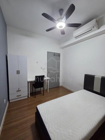M Vertica KL Residence Medium Room 1