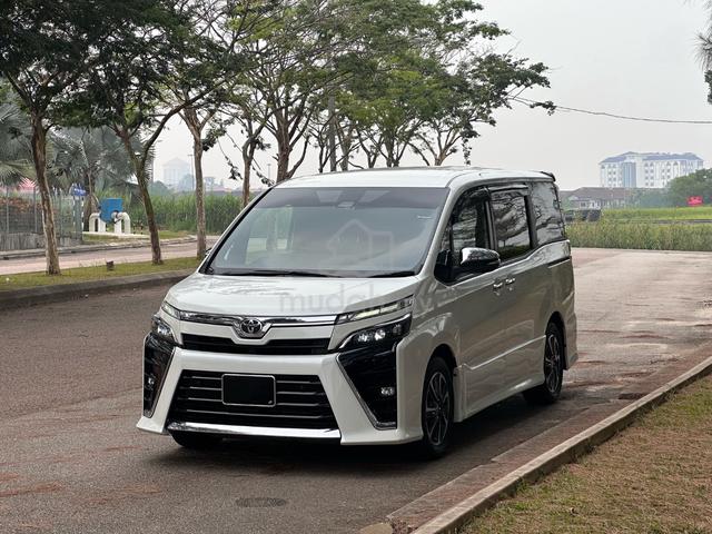2020 Toyota VOXY 2.0 ZS KIRAMEKI II (A) - 2