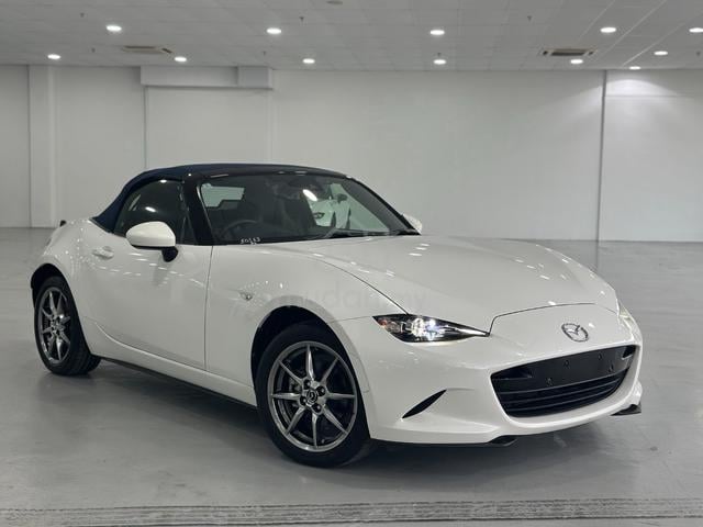 2022 Mazda MX-5 ROADSTER 1.5 S LEATHER NAVY TOP AT - 1