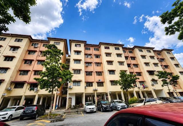 Rumah Pangsa Nilam Sari Flat 1