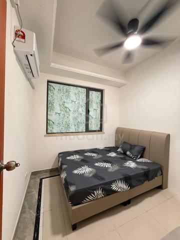 R&F Princess Cove Medium Room Included Utility Wifi Free 10min to CIQ 1