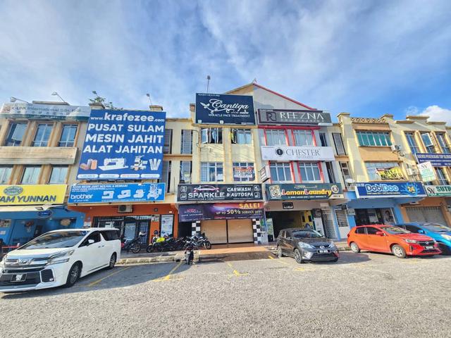 Ground Floor Shop Lot at Jalan Medan Pusat Bandar Seksyen 9 Bangi 1