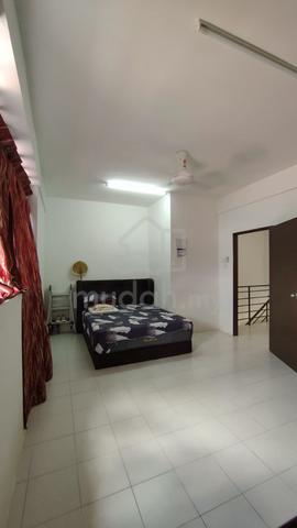 HUGE CORNER LOT! Taman Scientex Pasir Gudang 2-Storey House | Freehold 1