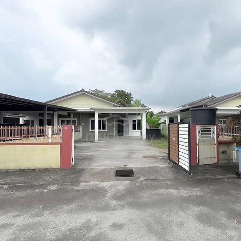 Semi D Jalan Merbok Taman Bentara Telok Panglima Garang 1